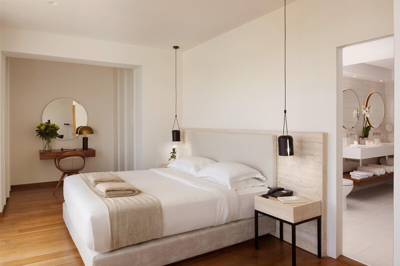 Grecian Bay 61