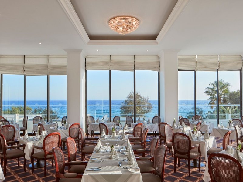 Grecian Bay 16