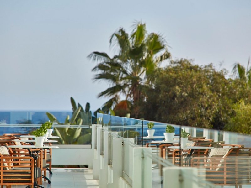 Grecian Bay 19