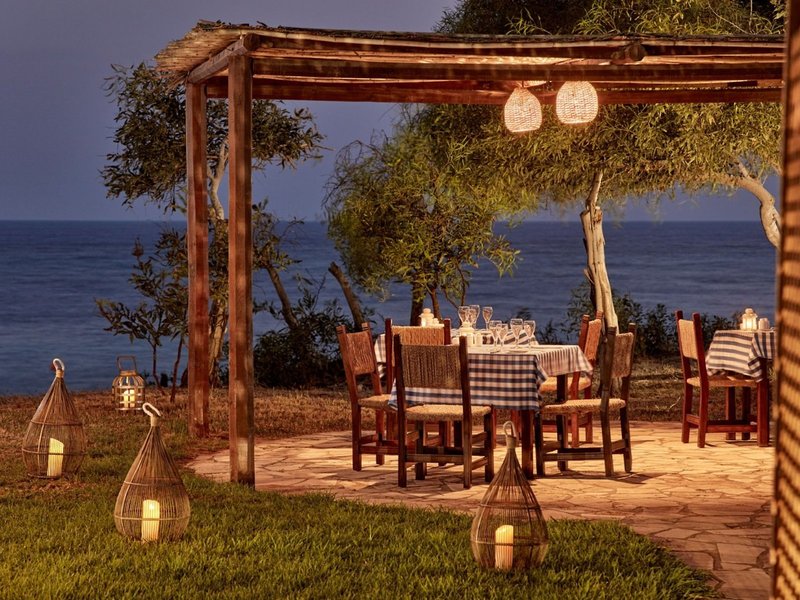 Grecian Bay 21