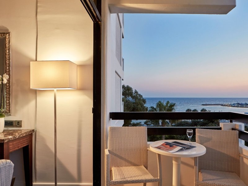 Grecian Bay 40