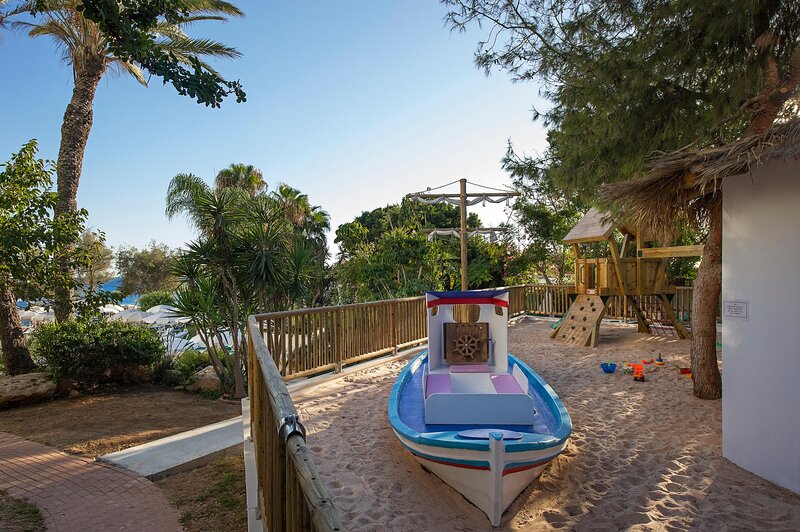 Grecian Sands 138