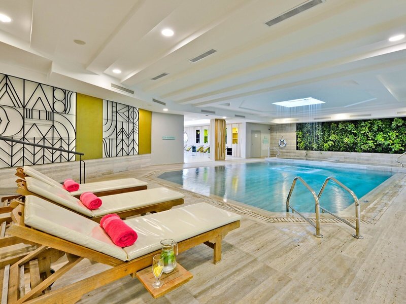 Napa Mermaid Hotel & Suites 12