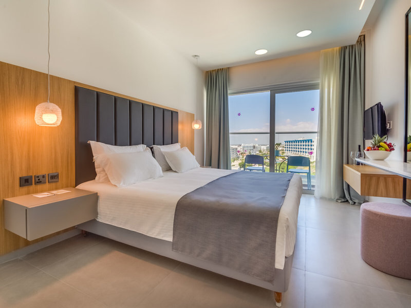 Napa Mermaid Hotel & Suites 44