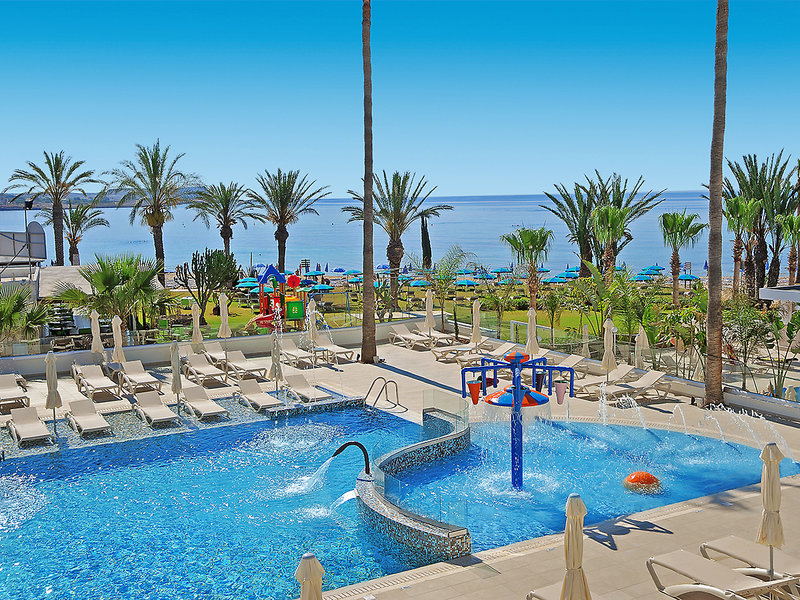 Nelia Beach 5
