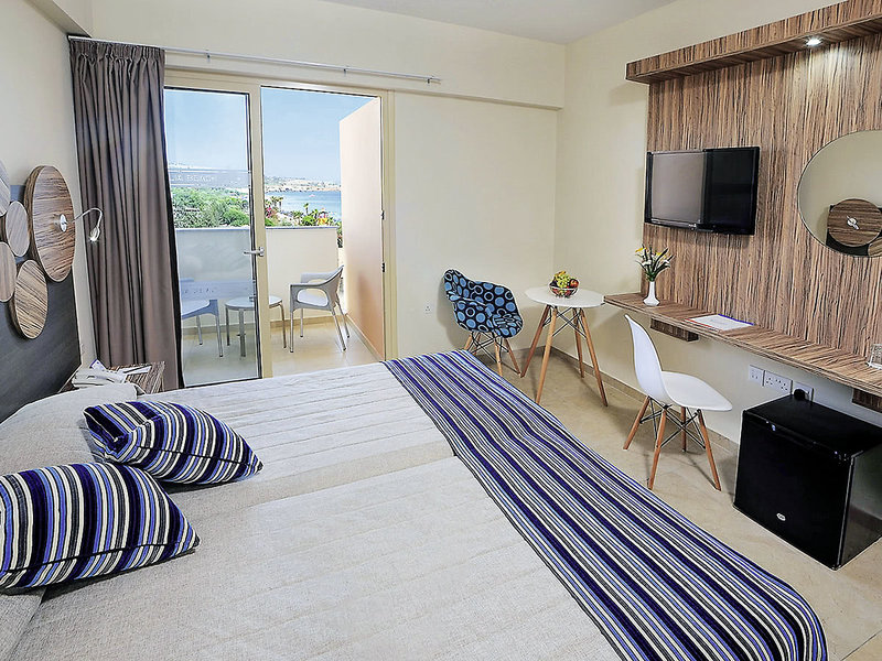 Nelia Beach 10