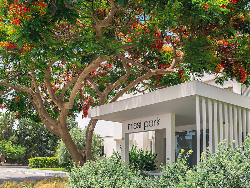 Nissi Park 13