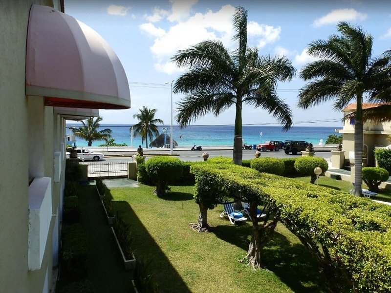 Villa Blanca Garden Beach 11