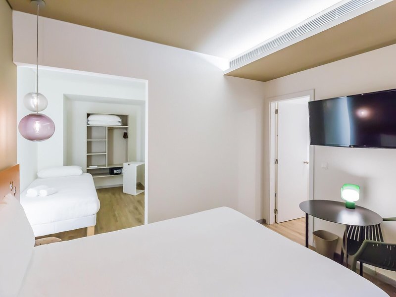 ibis Styles Lisboa Centro Marquês de Pombal 19