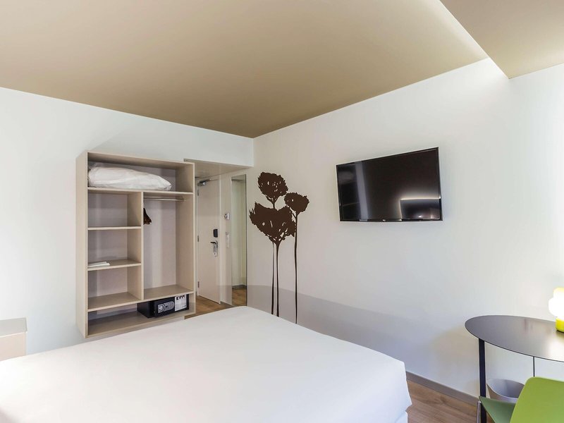 ibis Styles Lisboa Centro Marquês de Pombal 24