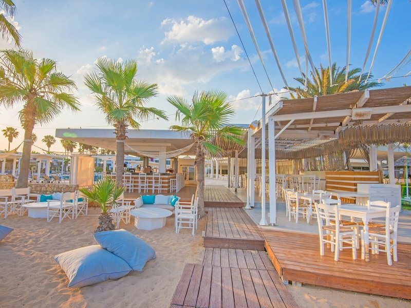 The Dome Beach Hotel & Resort 11