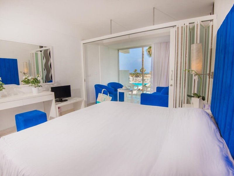 The Dome Beach Hotel & Resort 50