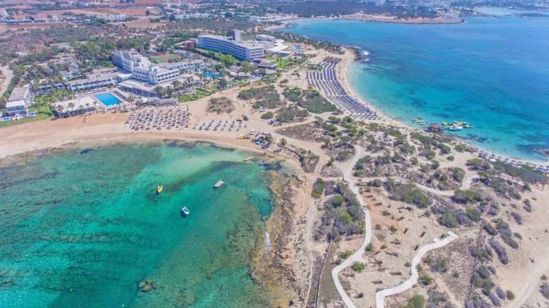 The Dome Beach Hotel & Resort 5