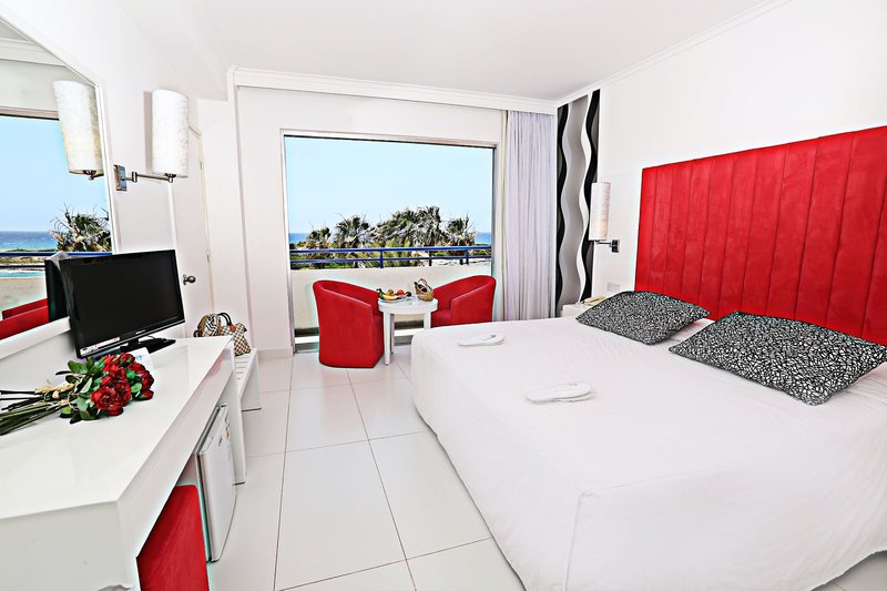 The Dome Beach Hotel & Resort 10