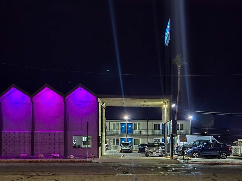 Motel 6 Blythe - South 6