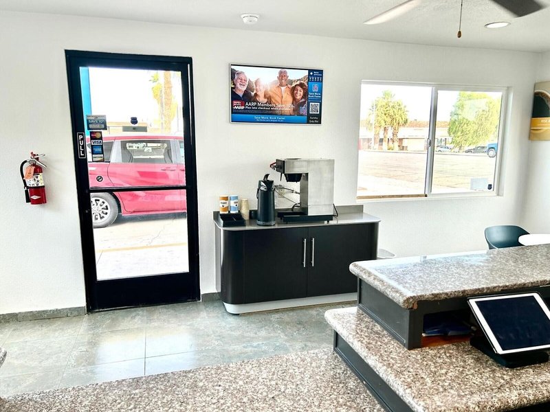 Motel 6 Blythe - South 14