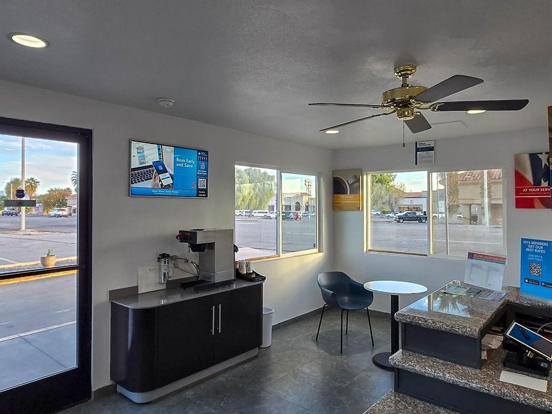 Motel 6 Blythe - South 16