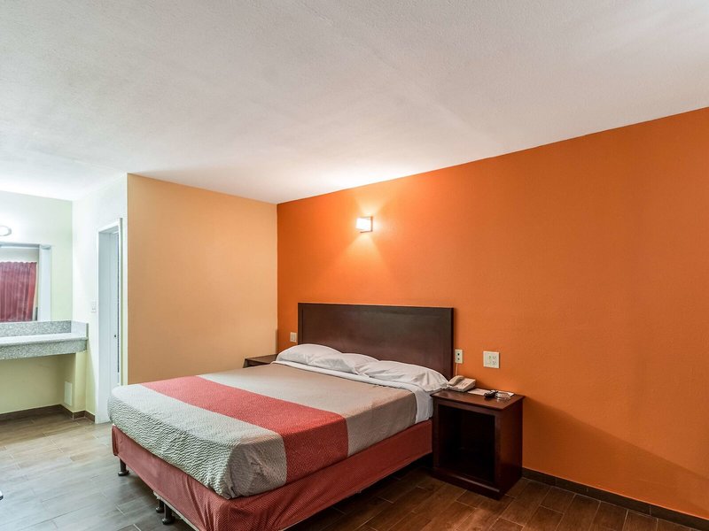 Motel 6 Blythe - South 20