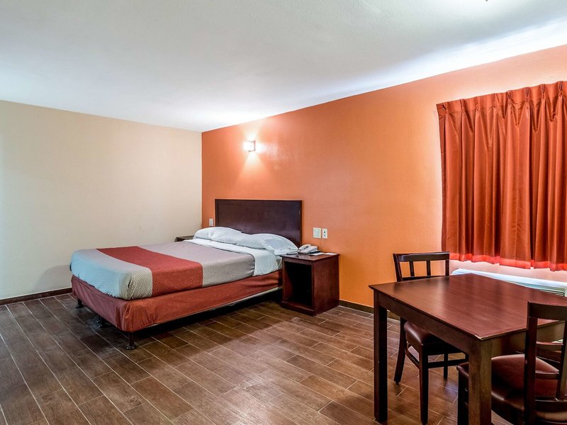 Motel 6 Blythe - South 21