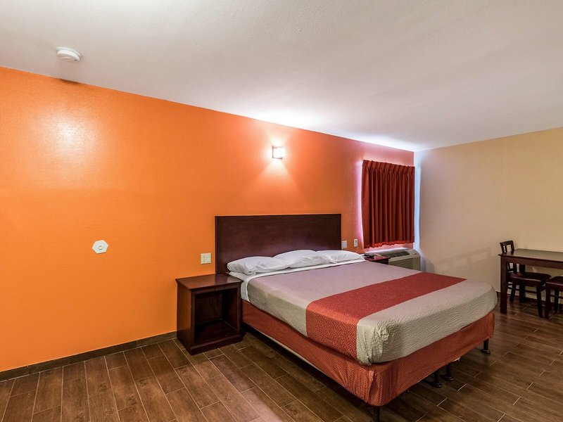 Motel 6 Blythe - South 23