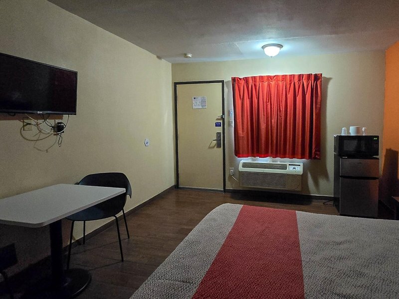 Motel 6 Blythe - South 25