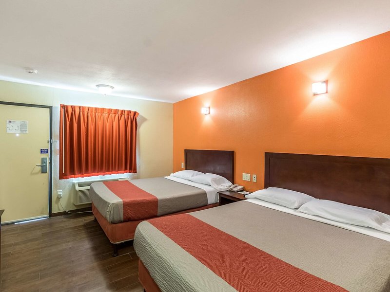 Motel 6 Blythe - South 28