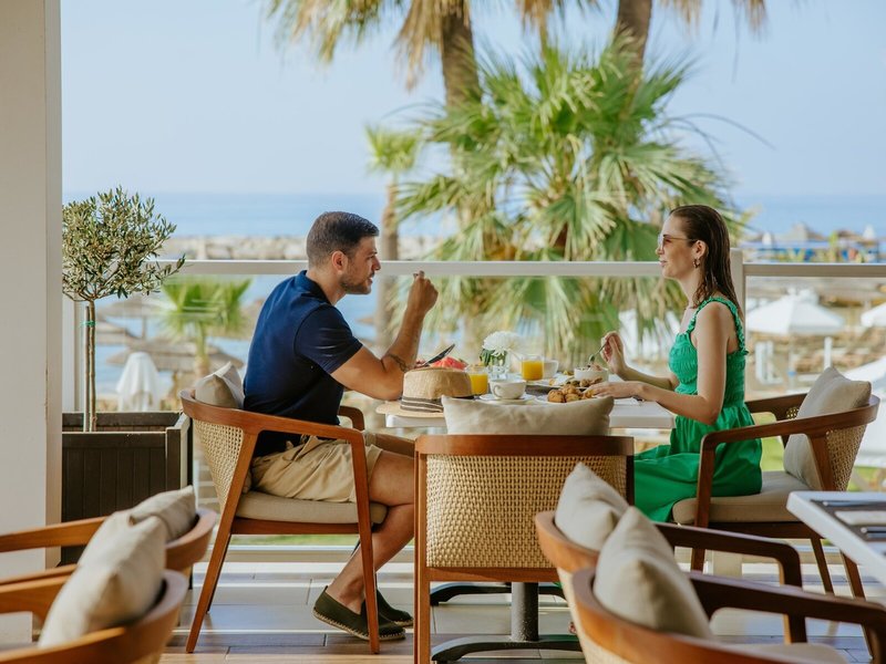 The Golden Bay Beach Hotel 24 - Restaurant