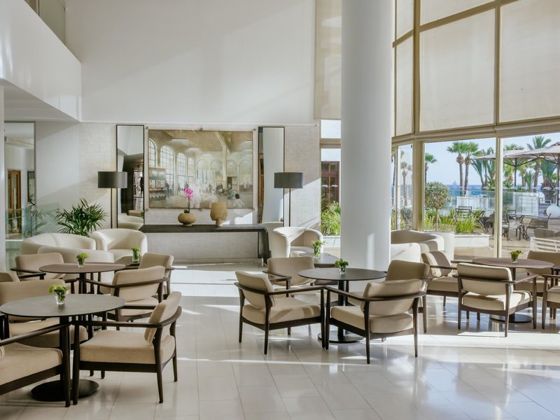 The Golden Bay Beach Hotel 38 - Restaurant