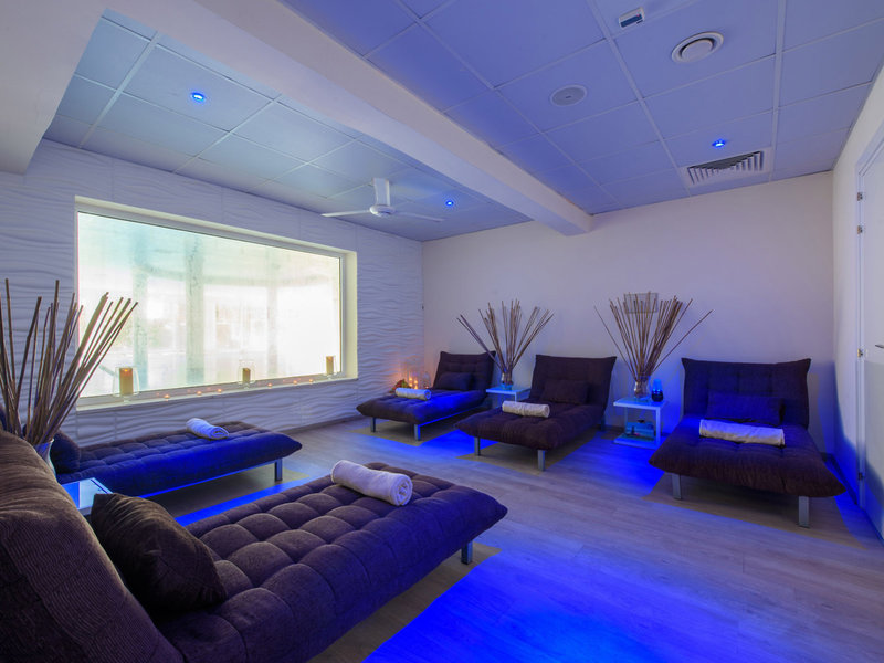 The Golden Bay Beach Hotel 39