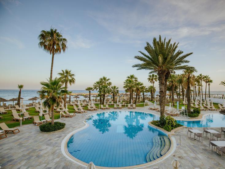 The Golden Bay Beach Hotel 2