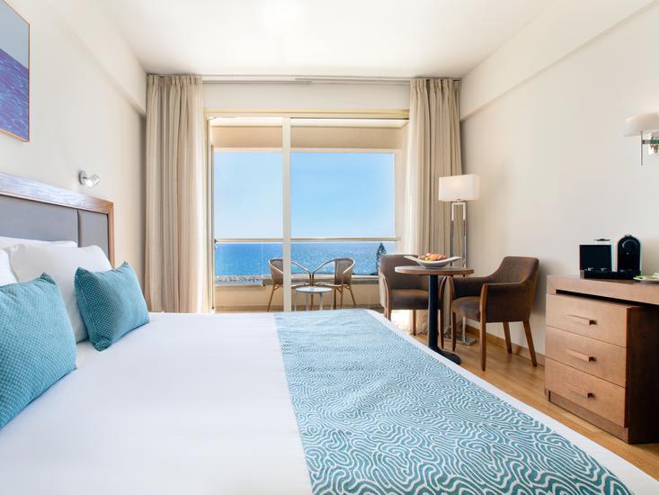 The Golden Bay Beach Hotel 9
