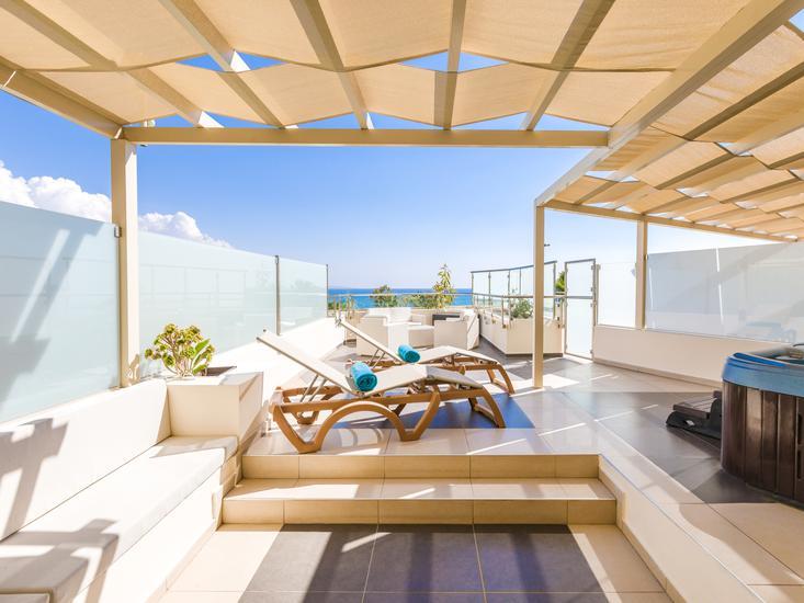 The Golden Bay Beach Hotel 11