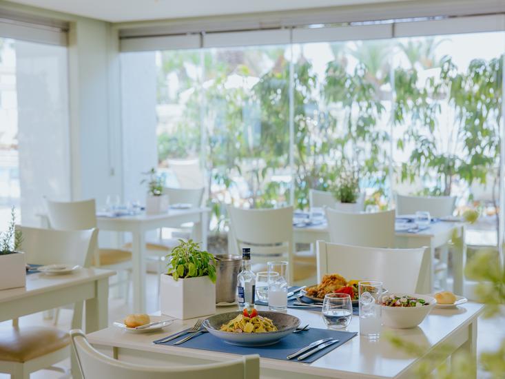 The Golden Bay Beach Hotel 17