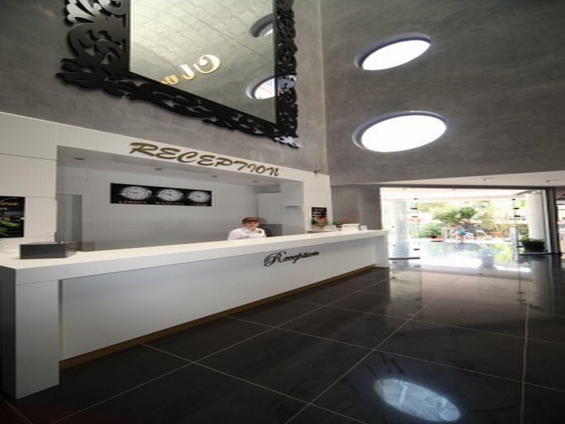 Club Viva 19