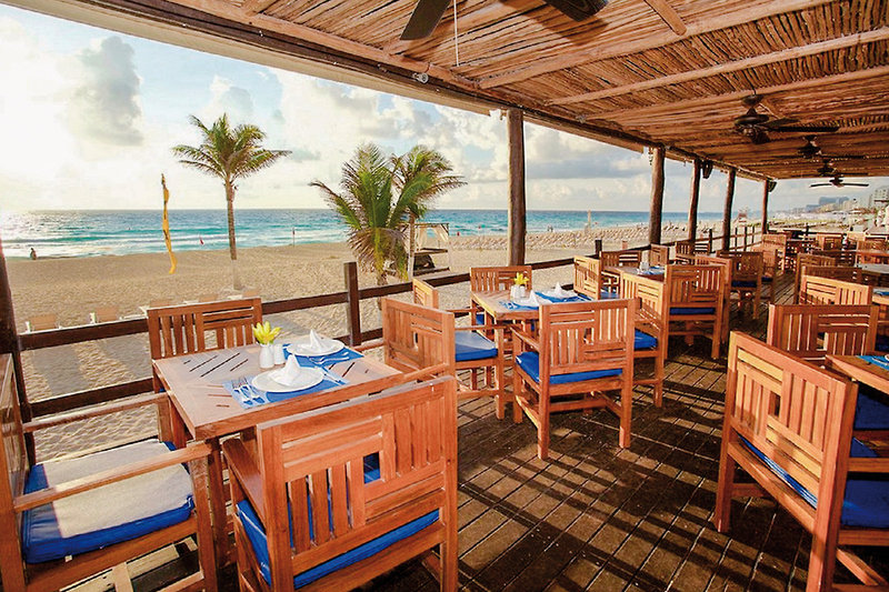 NYX Cancun 2 - Terrace