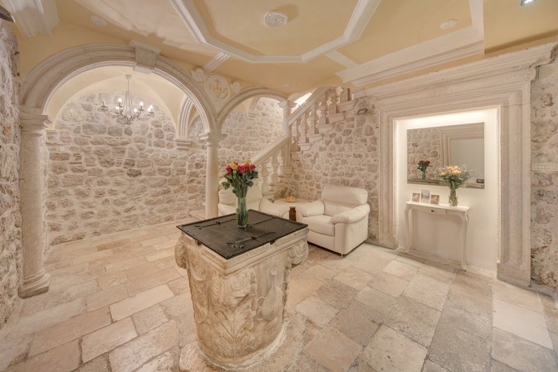 Palmotta Palace 2
