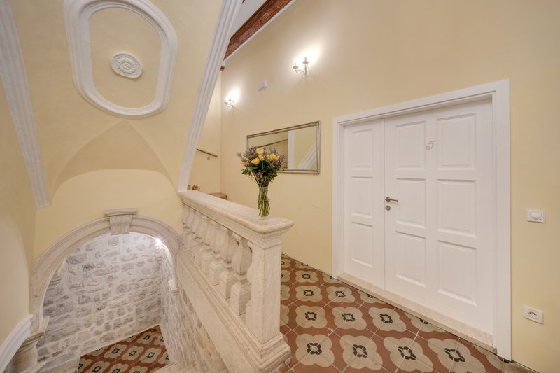 Palmotta Palace 4