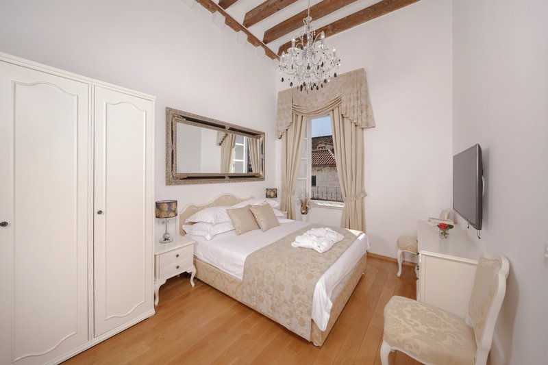 Palmotta Palace 20