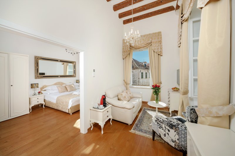 Palmotta Palace 21