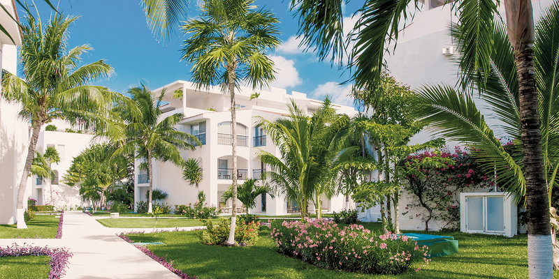 Beach Scape Kin Ha Villas & Suites 8