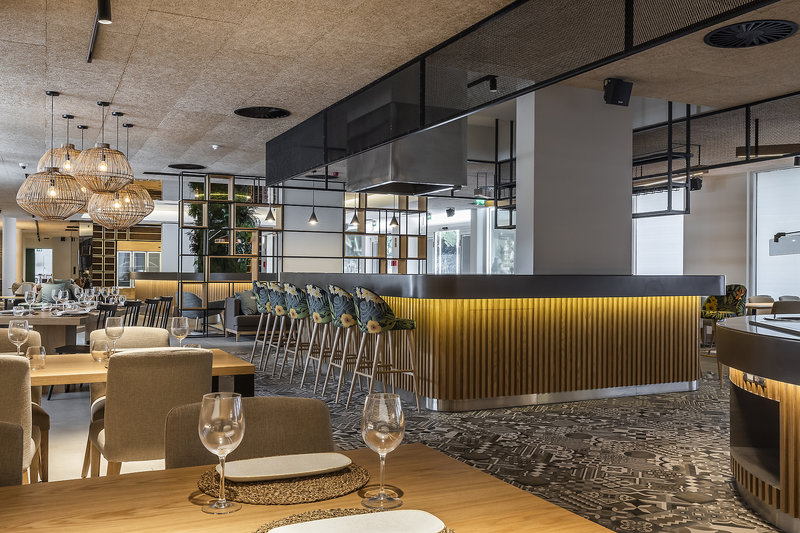 The Patio Suite Hotel 6