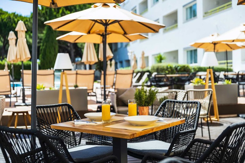 The Patio Suite Hotel 4