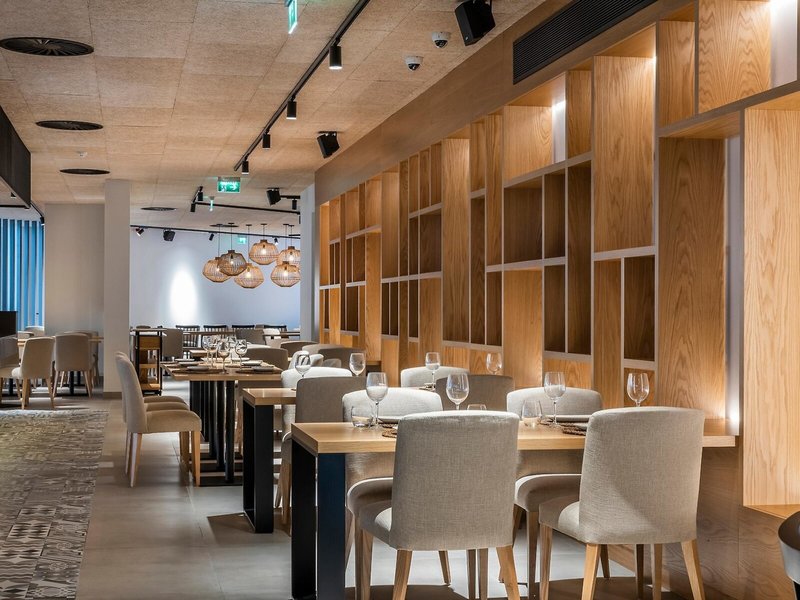 The Patio Suite Hotel 15