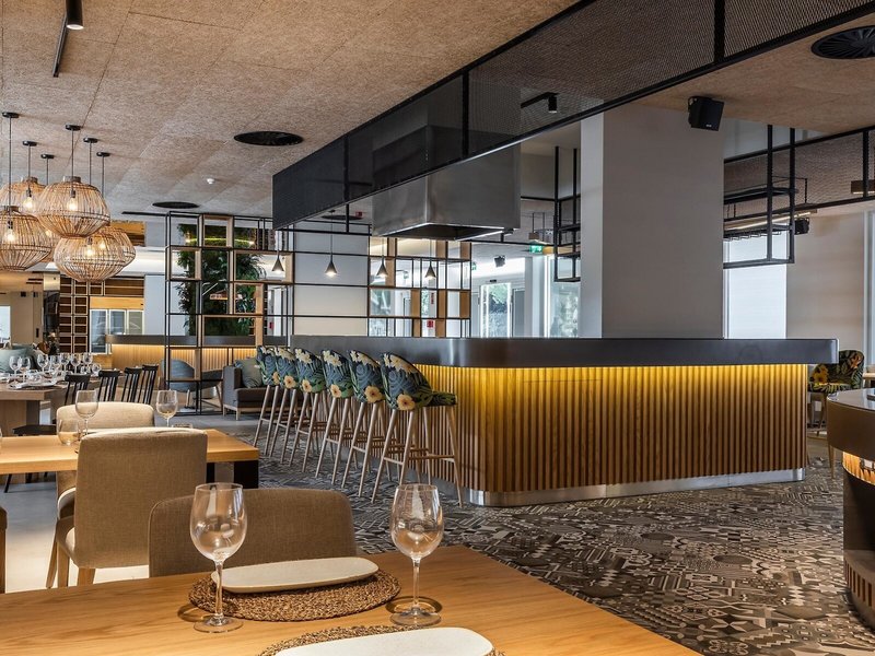 The Patio Suite Hotel 17