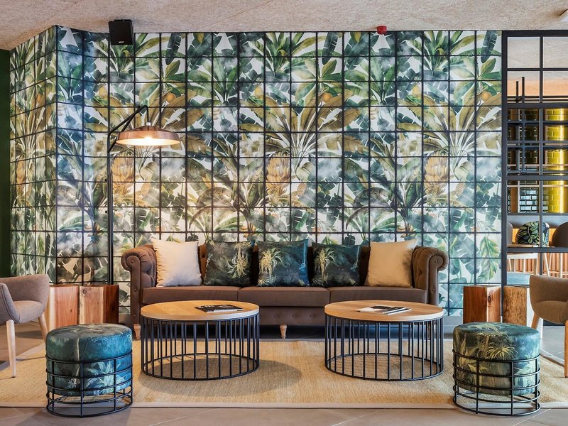 The Patio Suite Hotel 18