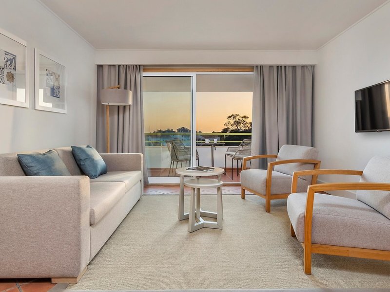 The Patio Suite Hotel 40