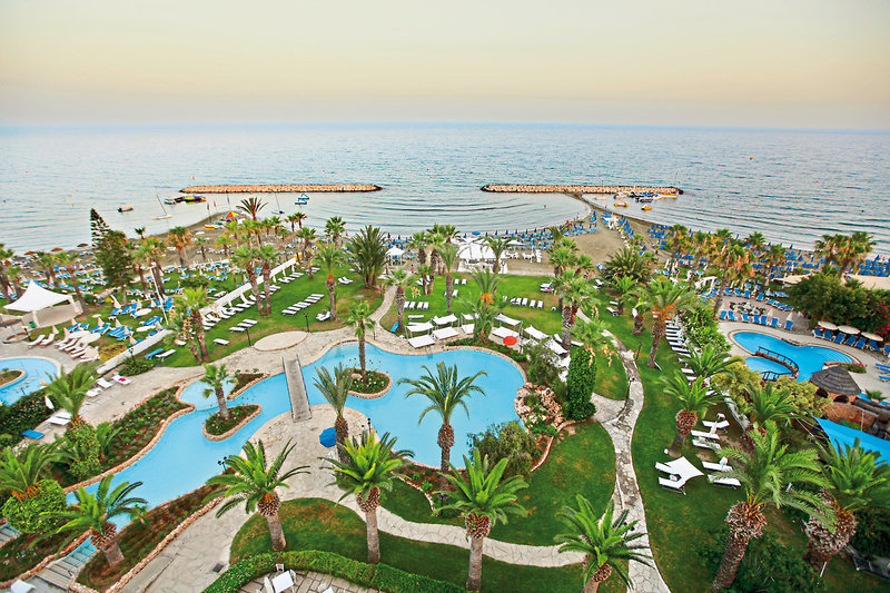 Sandy Beach Hotel & Spa 3