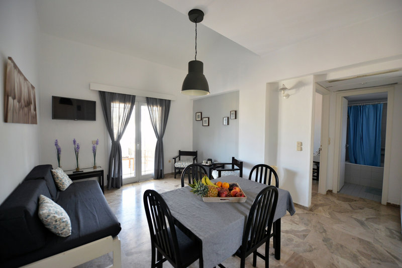 Anna Apartments 6