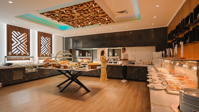Cavo Maris Beach 8
