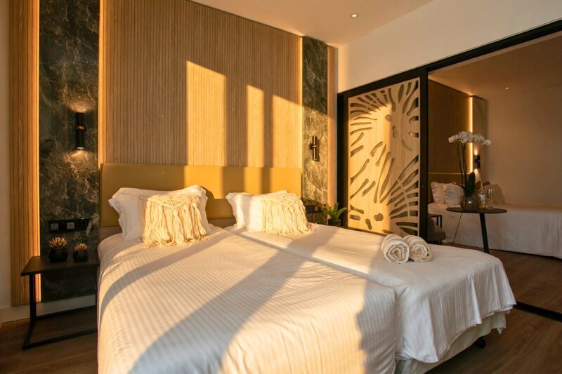 Cavo Maris Beach 60